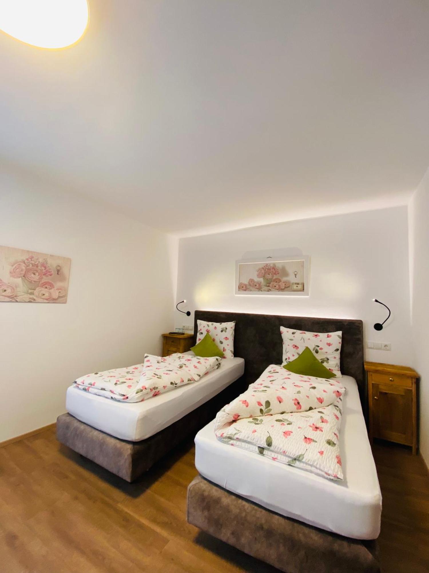 Hotel Garni Vinea Montis Termeno Dış mekan fotoğraf